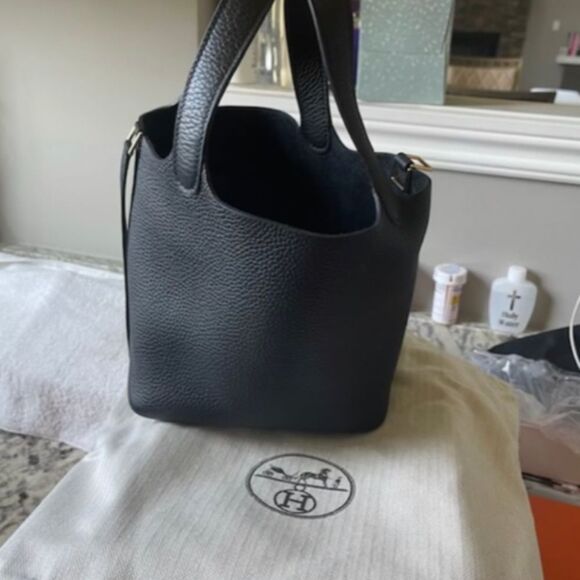 HERMES Taurillon Clemence Picotin Lock 18 PM - Picture 4 of 4